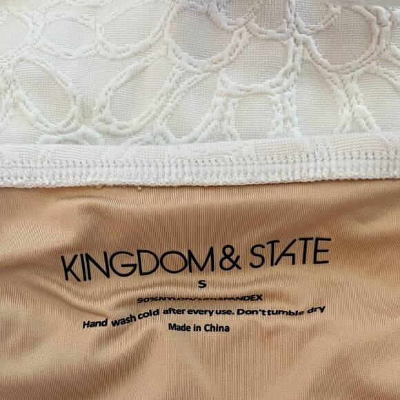 Swimsuit Beach Floral Embroidered One Piece in White on White Size Small - Picture 9 of 10